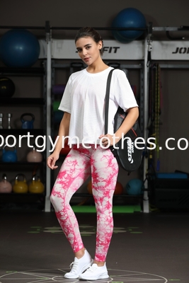 Prezzo buono Leggings da yoga a vita alta con stampa tie-dye, antibatteriche e traspiranti in linea